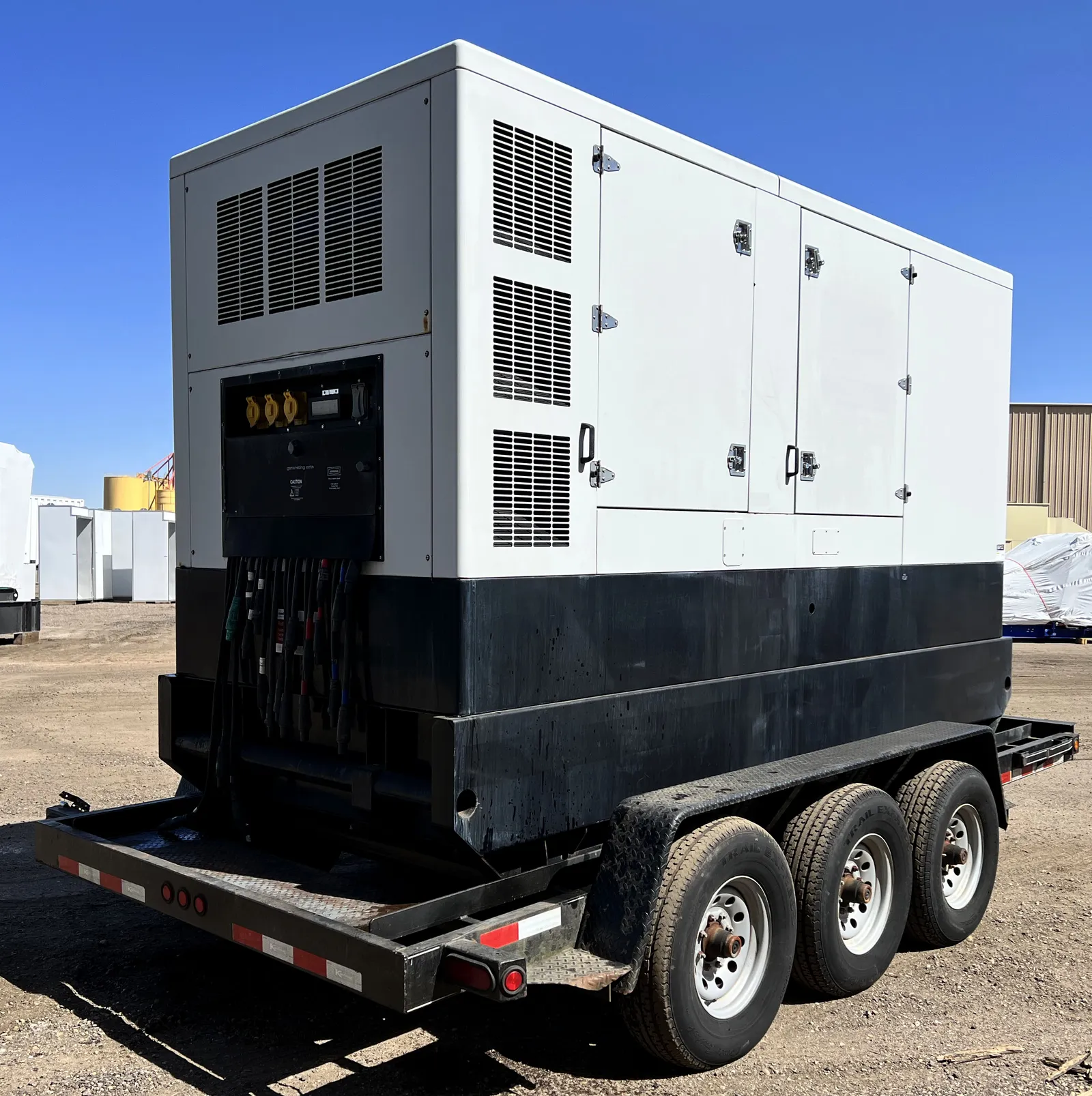 345kW Hipower HTW Diesel Generator Set #089112