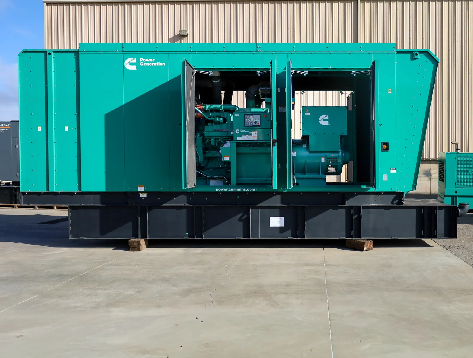 1000kW Cummins Diesel Generator Set #091506 - Image 3